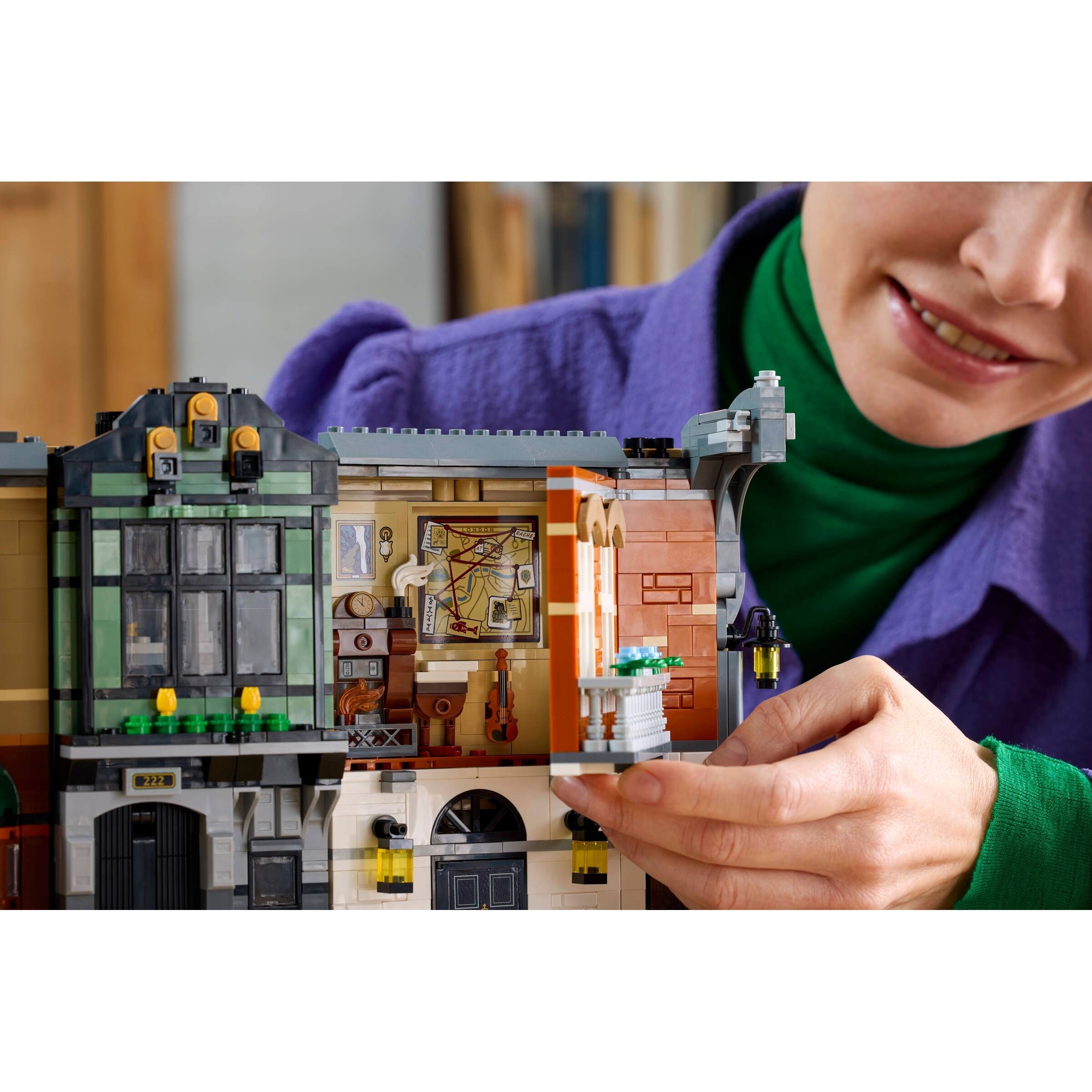 Sherlock Holmes: Book Nook - Image 14