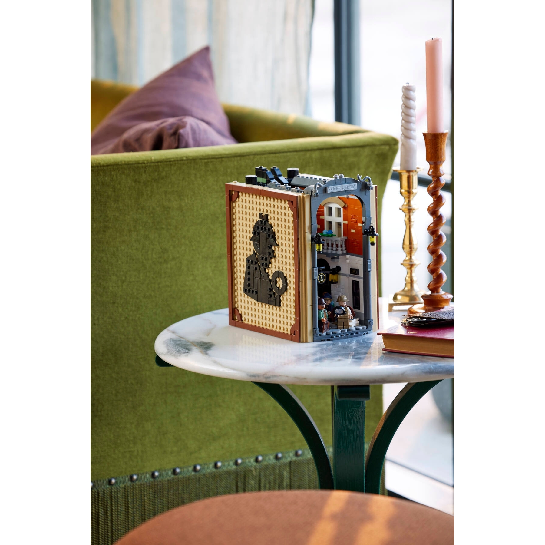 Sherlock Holmes: Book Nook - Image 12