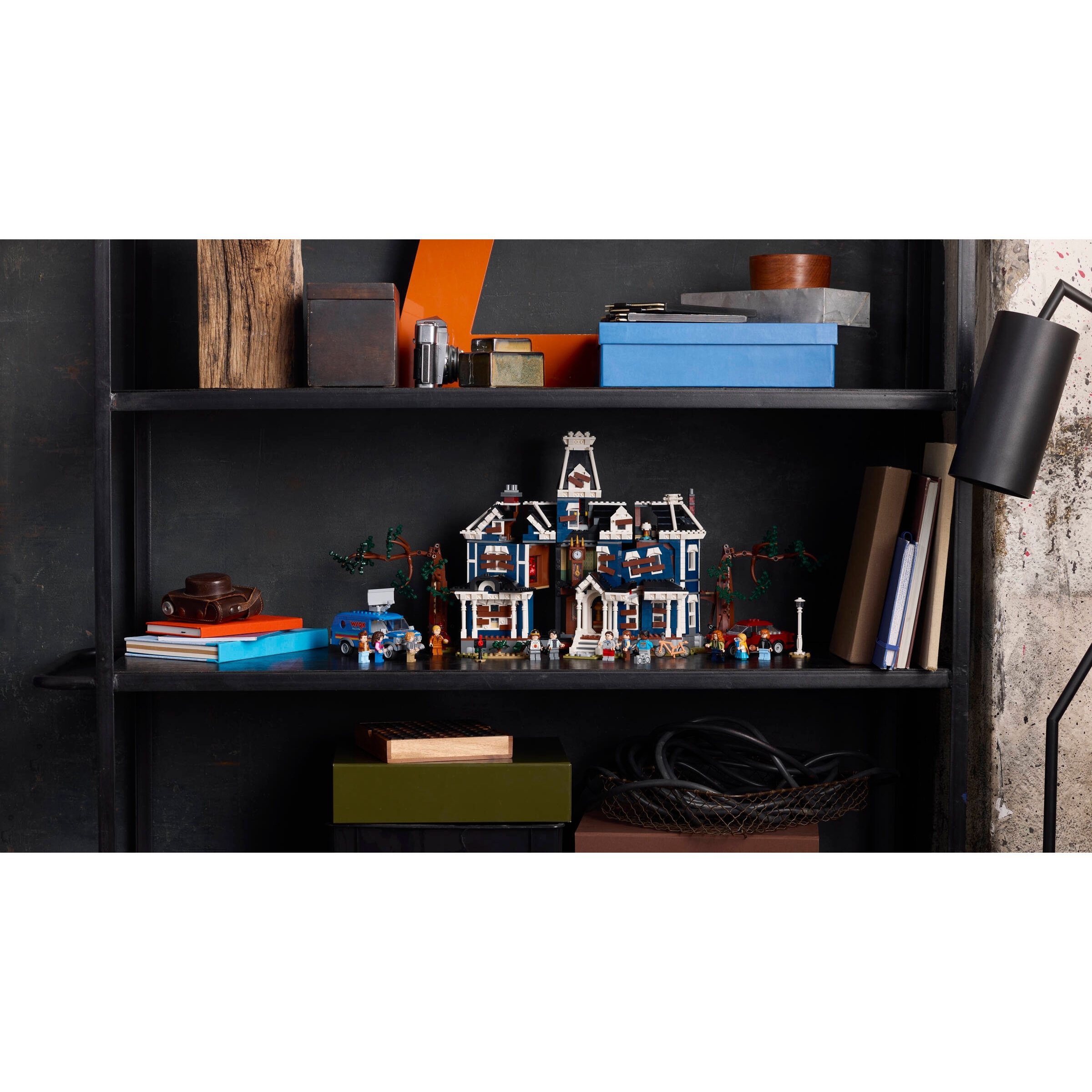 Stranger Things: The Creel House - Image 17