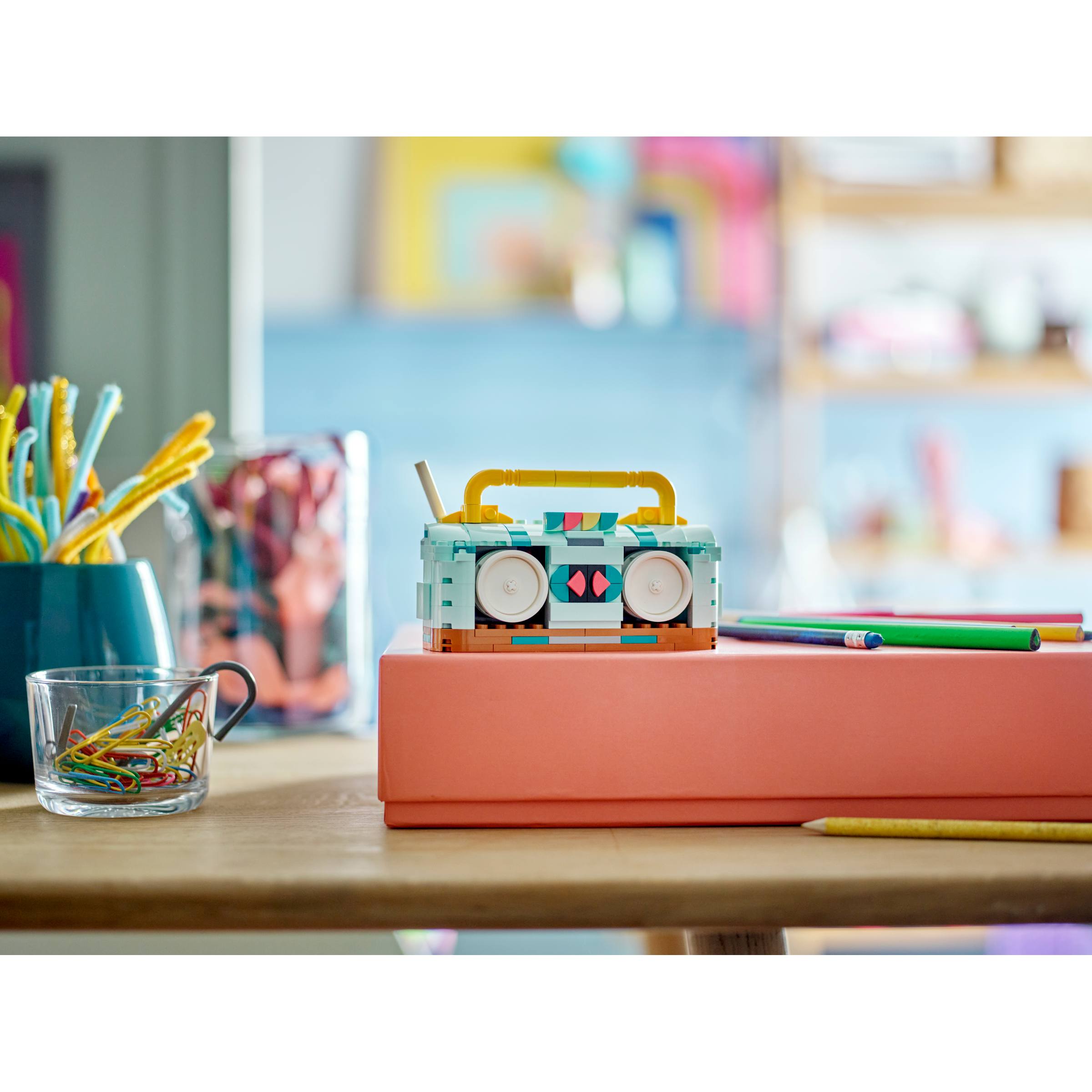 Retro Roller Skate - Image 11