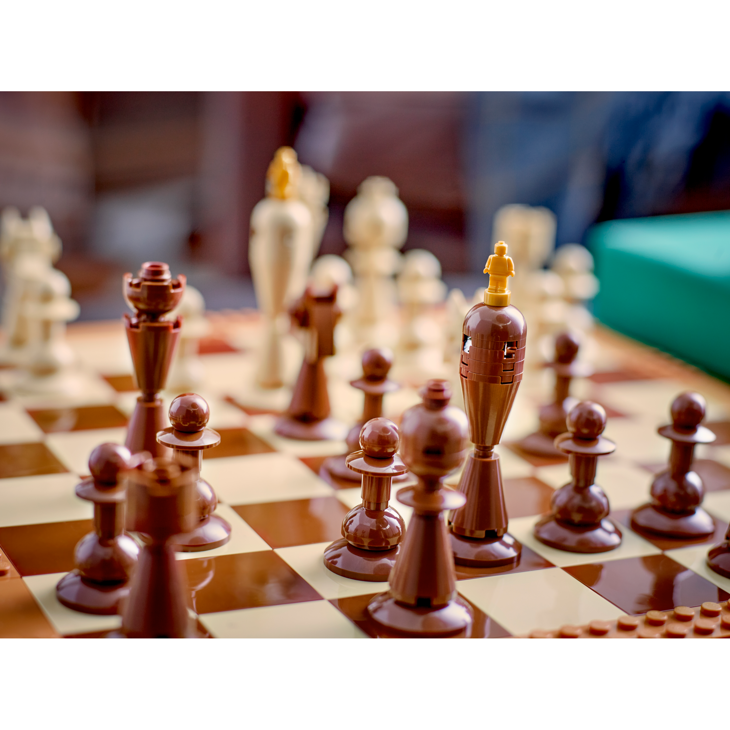 Traditional Chess Set - Image 6