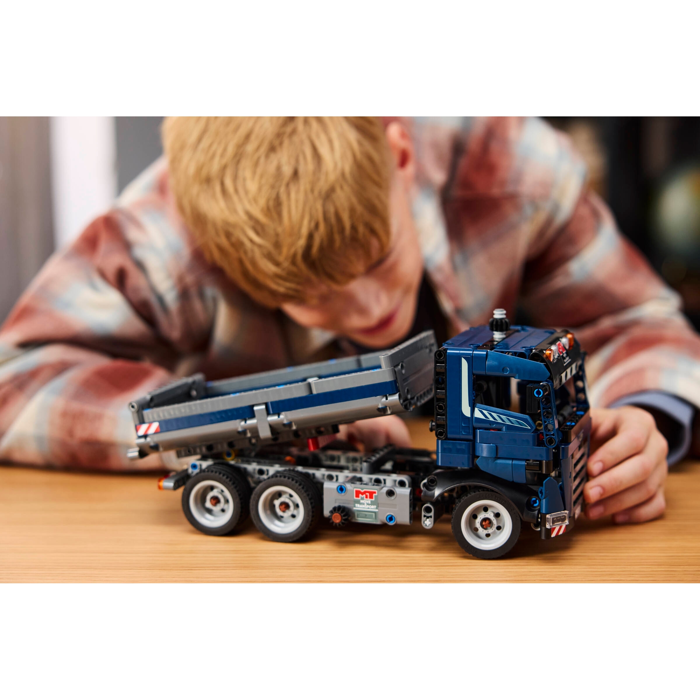 Tipping Dump Truck - Image 9