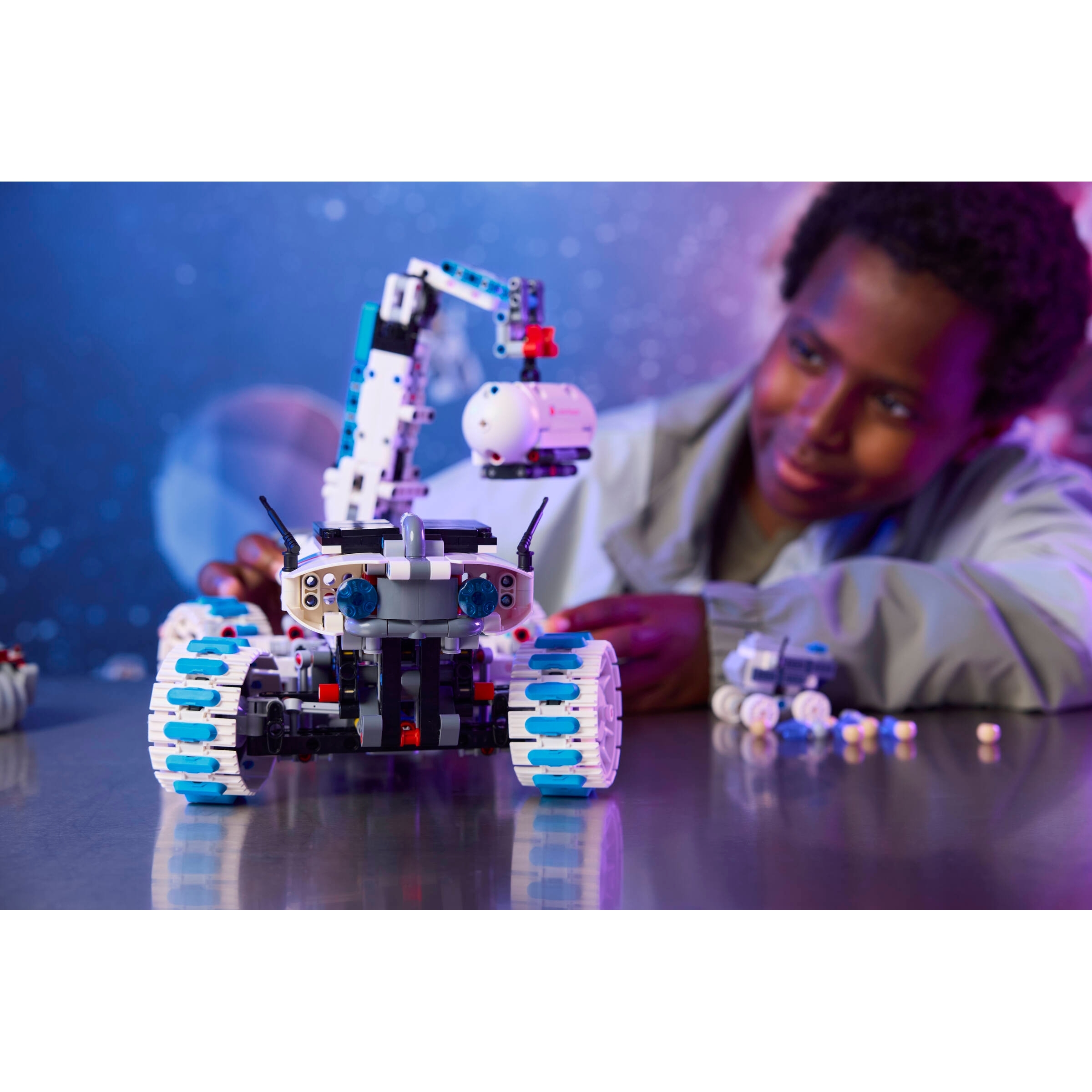 Lunar Outpost Moon Rover Space Vehicle - Image 11