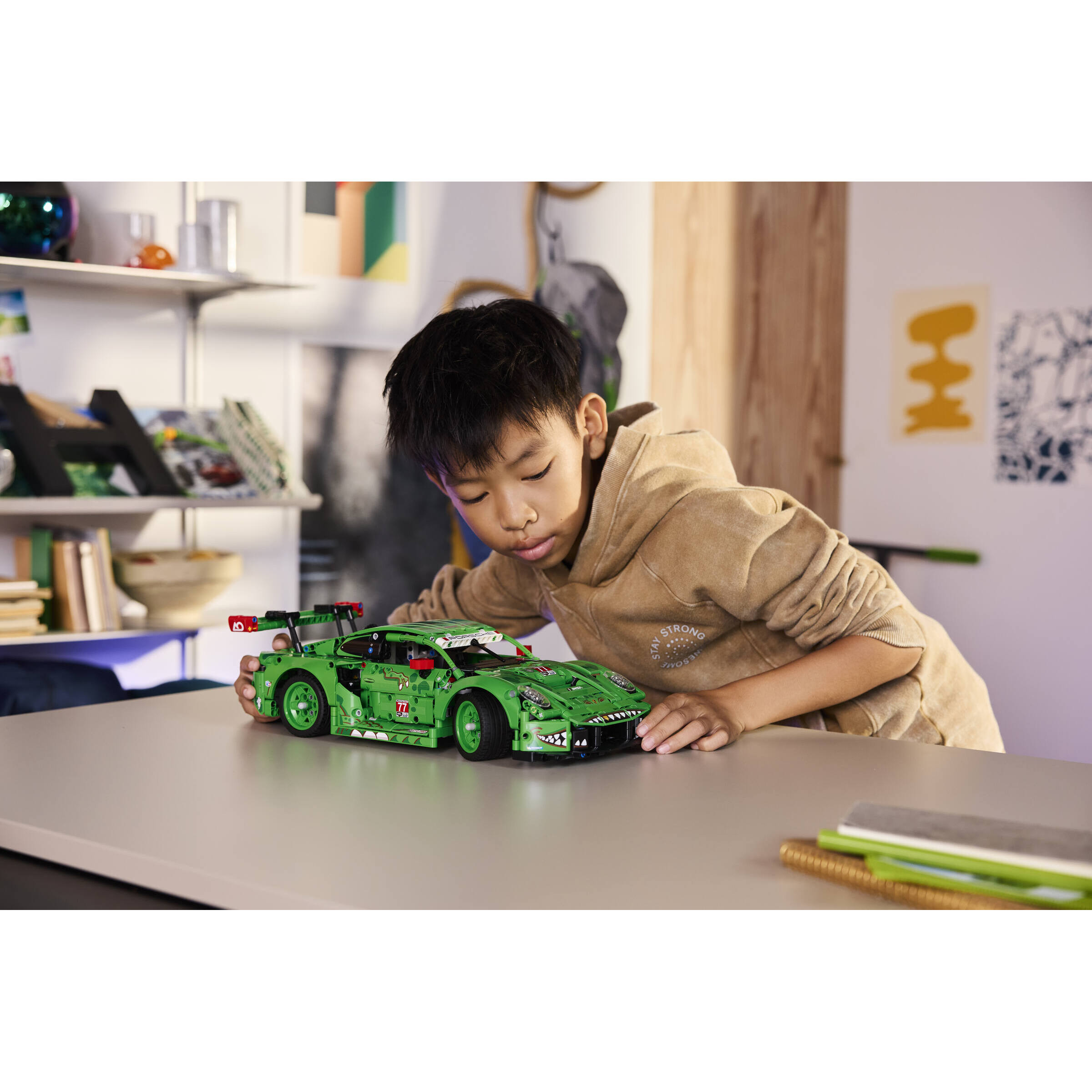 Porsche 911 Gt3 R Rexy Ao Racing Car - Image 7