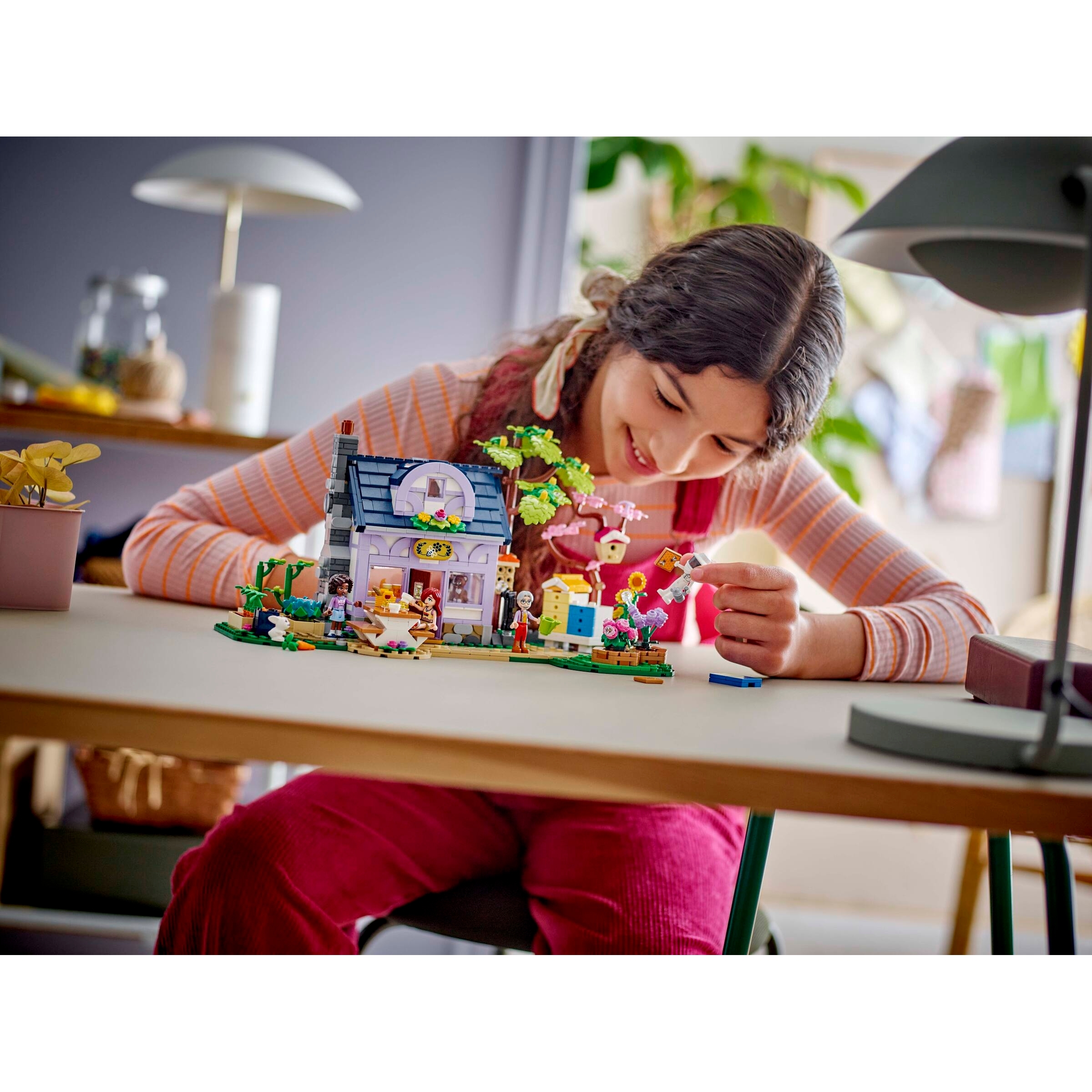 Beekeepers' House And Flower Garden - Image 9