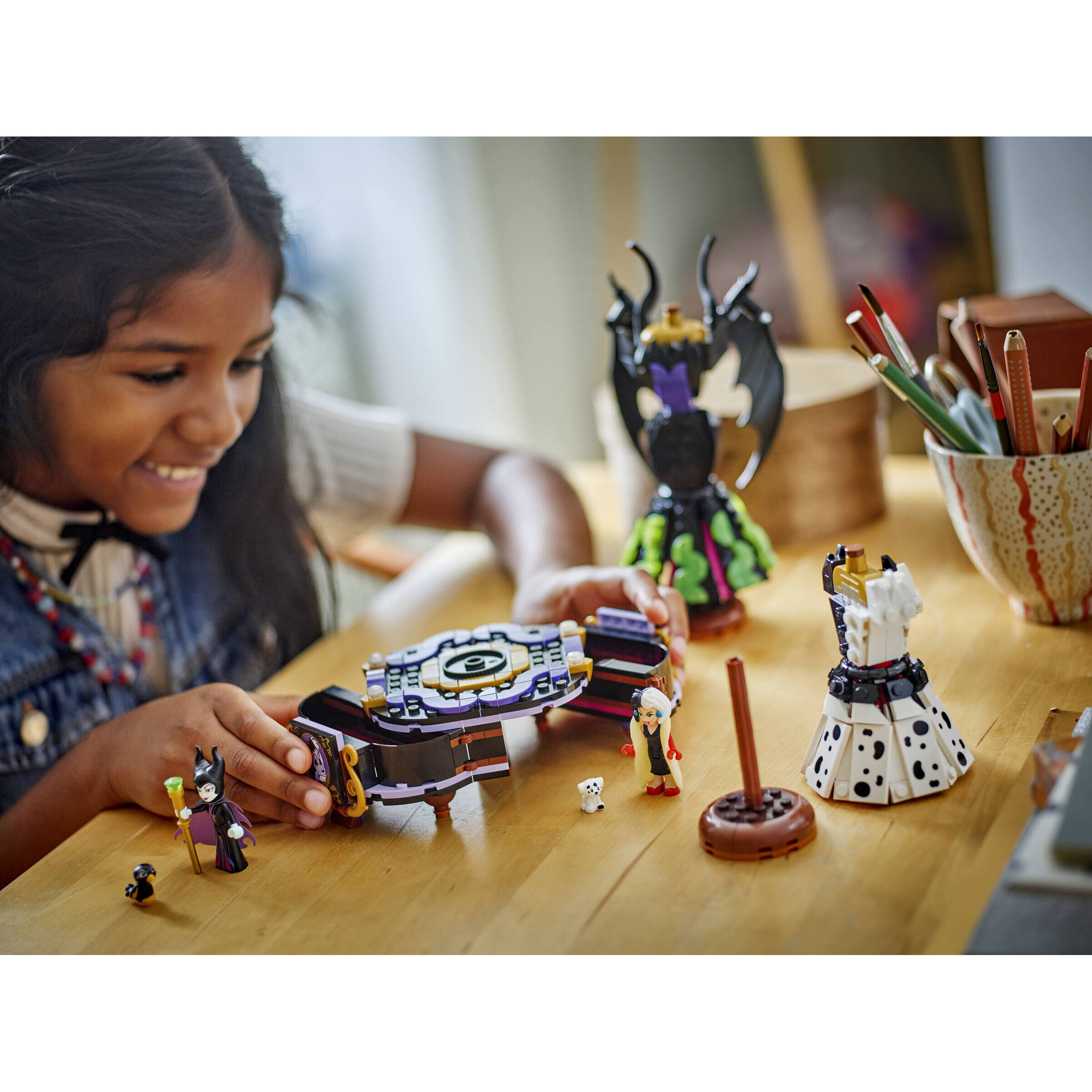 Maleficent's And Cruella De Vil's Dresses - Image 4