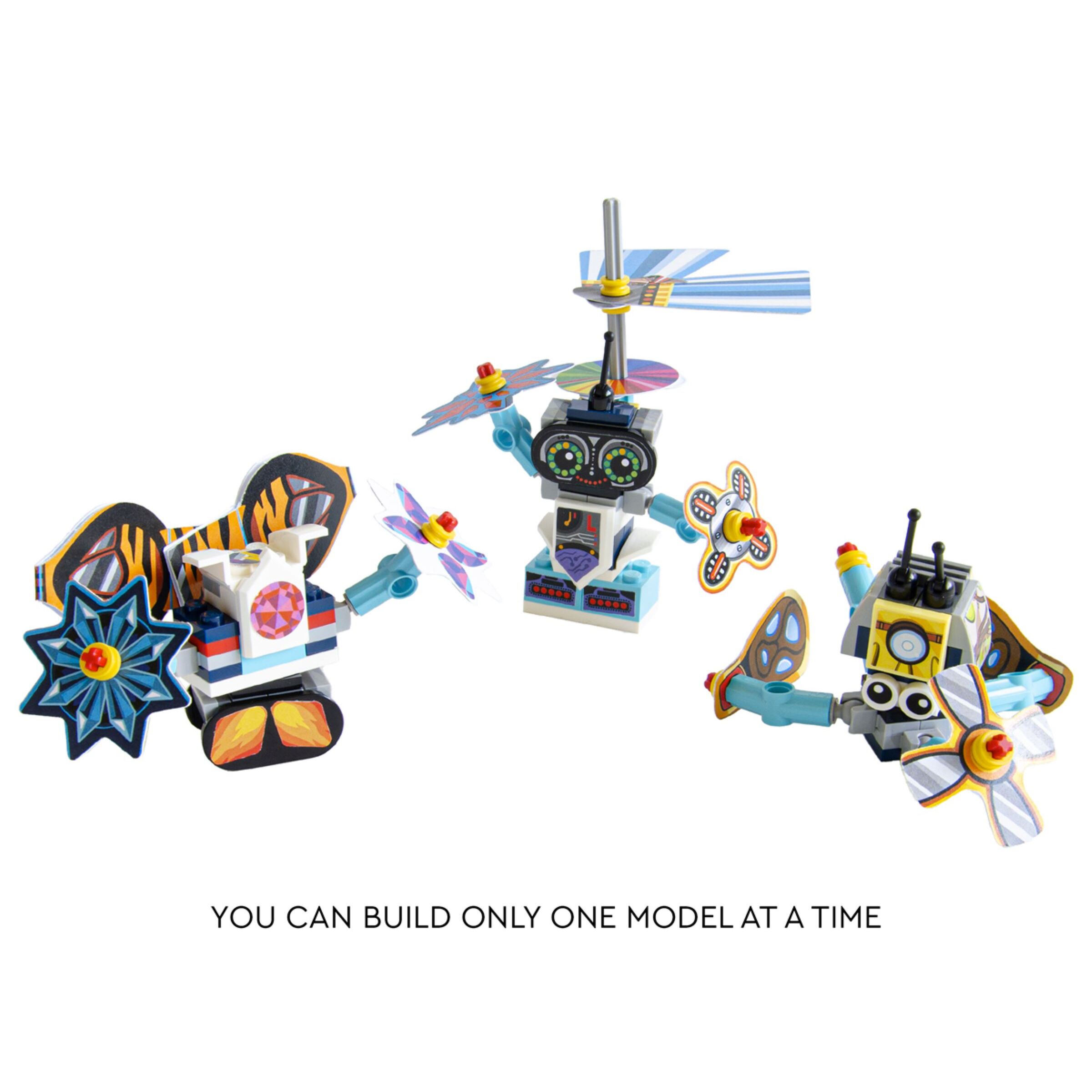 Build And Stick: Robots Book - Image 7