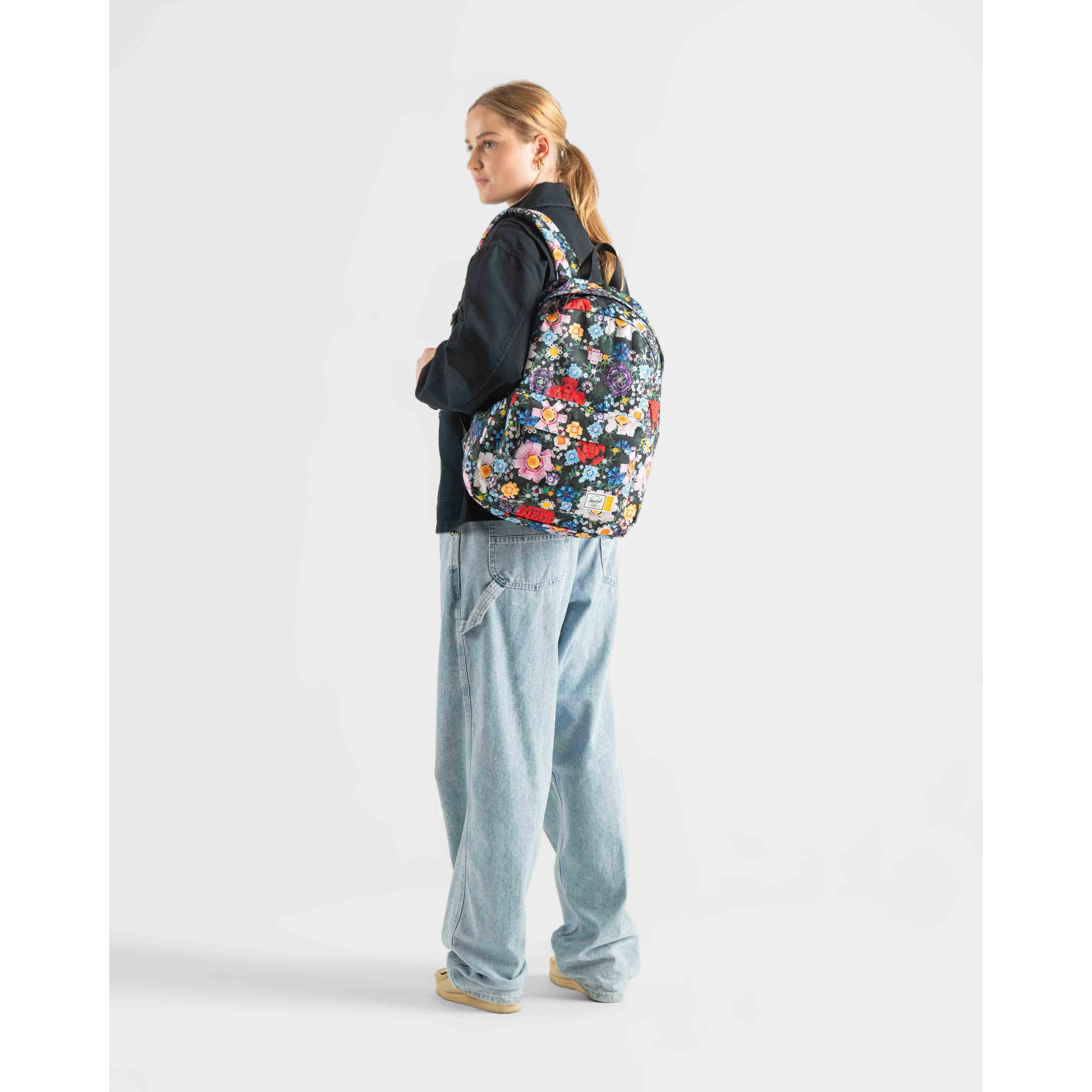 Herschel Classic Xl Backpack – Garden Floral - Image 5