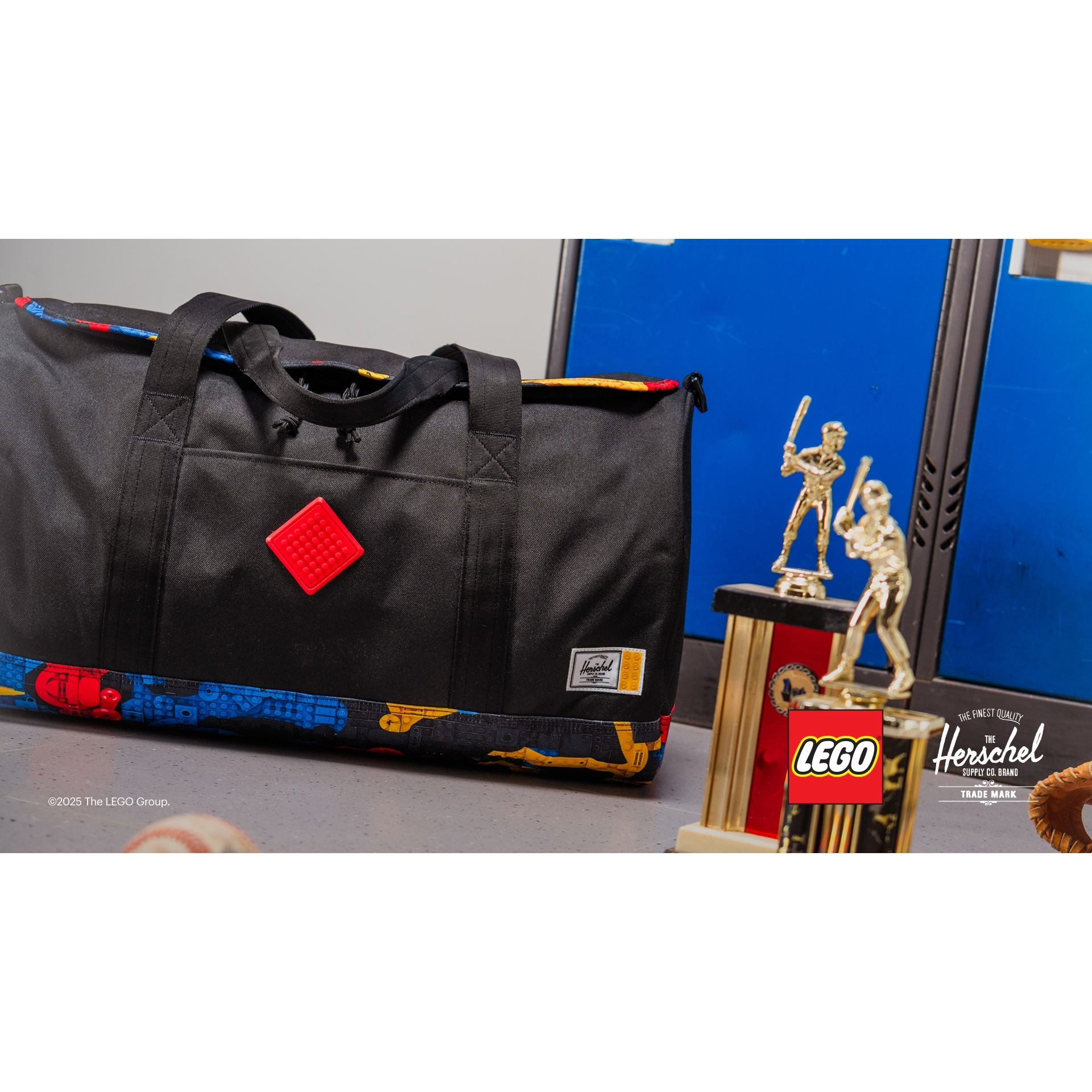 Herschel Heritage Duffle – Abstract Bricks - Image 5