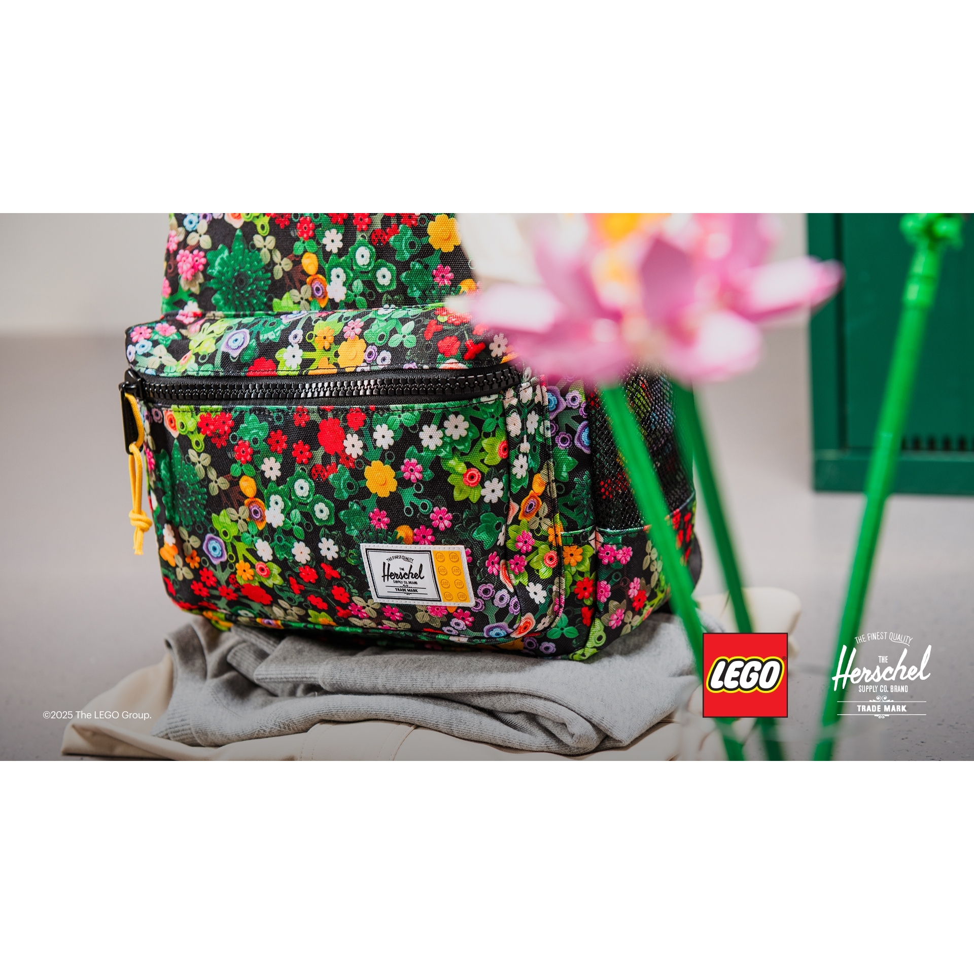 Herschel Heritage Youth Backpack – Scavenger Hunt Meadow - Image 7