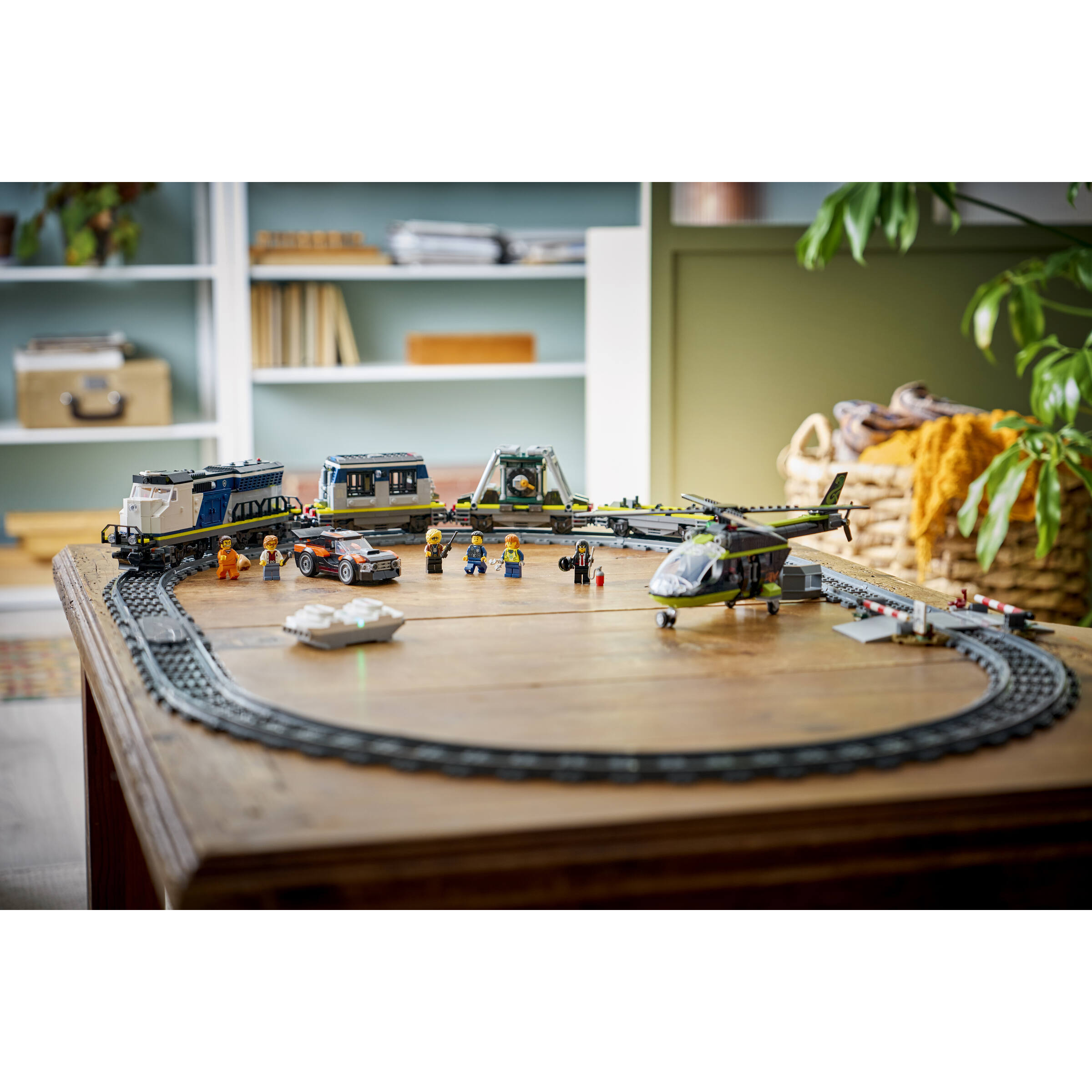 Police Train Heist - Image 16