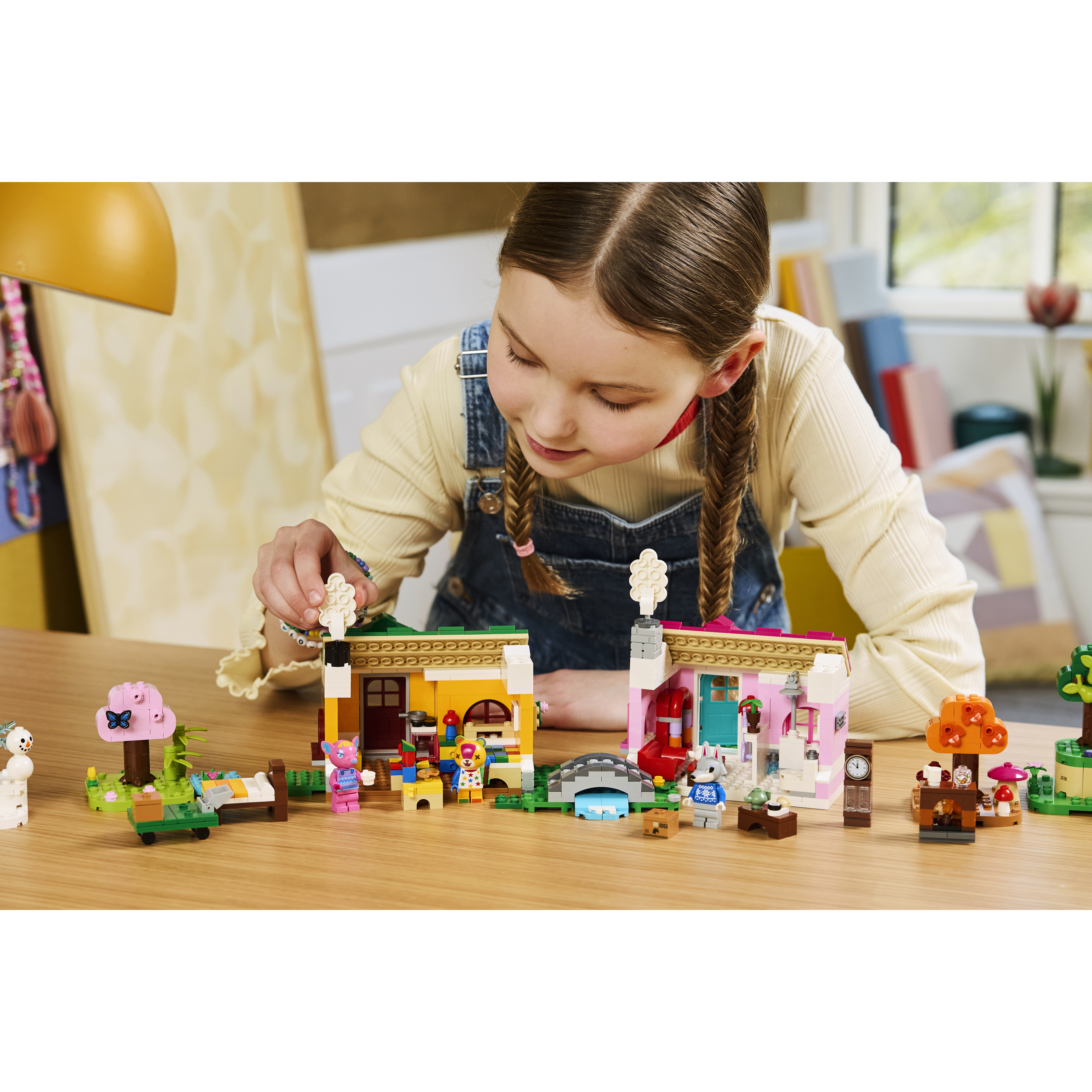 Creative Houses: Seasons Of Fun - Image 10